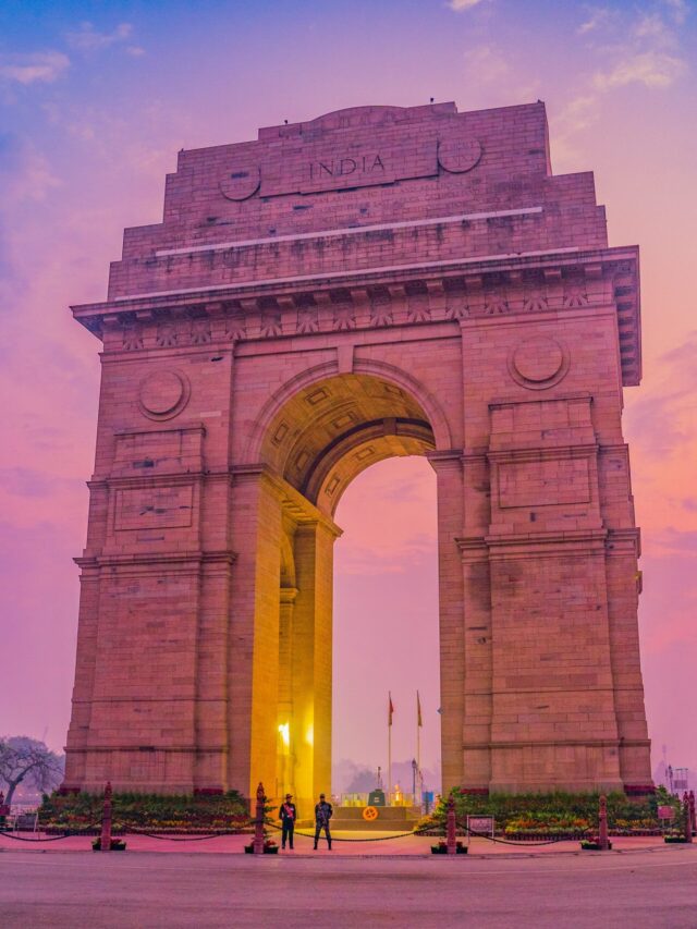 india gate delhi